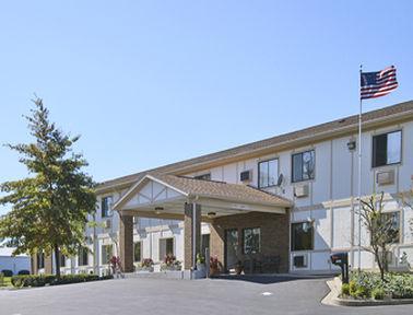 Super 8 By Wyndham Danville Exterior photo